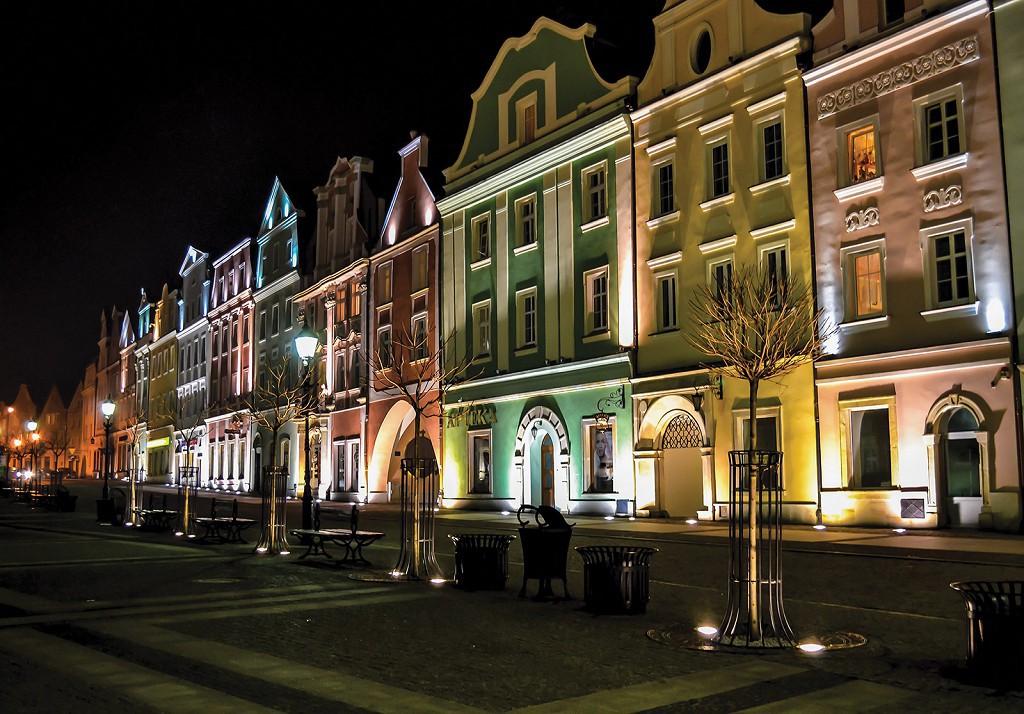 Флизелиновые фотообои с рисунком города 312x219 см Европейская улица ночью (1106VEXXL)+клей