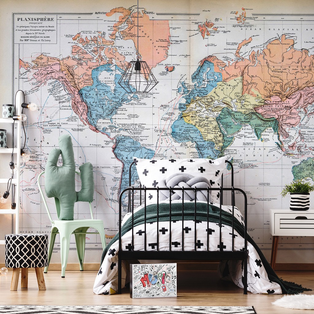 Флизелиновые фотообои в спальню над кроватью 368x254 см Физическая карта мира сделана во Франции (14622V8) +клей