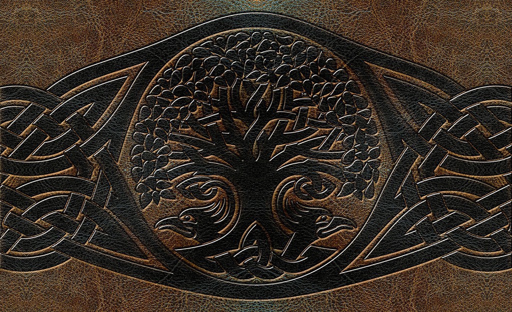 Флизелиновые фотообои абстракция в интерьере 312x219 см Черное дерево и орнамент на коже (2831VEXXL)+клей