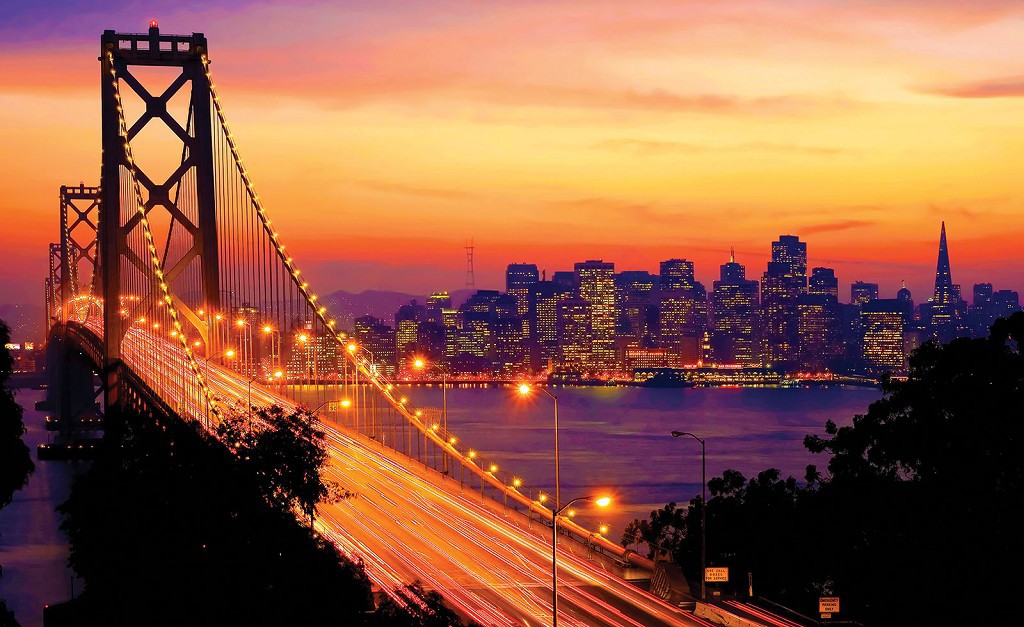 Красивые флизелиновые фотообои в гостиную 3д город 416x254 см Вечерний Мост Золотые Ворота (418VEXXXL)+клей