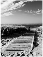 Зал флизелиновые фотообои 184x254 см Черно-белые 3Д Дорога ведет на пляж (1022V4A) +клей - вид 1 миниатюра