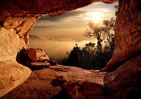 Флизелиновые фотообои в коридор 3д природа 416x290 см Вид из пещеры на туманный лес (10262VEXXXXL) +клей - вид 1 миниатюра