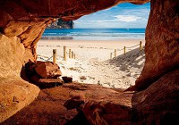 Флізелінові фотошпалери з морем 3д природа 368x280 см Вид на пляж з печери (10263V10) +клей - вид 1 мініатюра