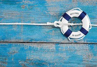 Флізелінові фотошпалери море 368x280 см Рятувальний круг на синіх дошках (10324V10) +клей - вид 1 мініатюра