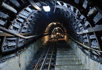 Флизелиновые фотообои 3д 416x254 см Старый заброшенный туннель (10614VEXXXL) +клей