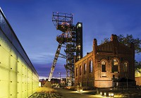 Флизелиновые фотообои Польша 254x184 см Катовице - Музей ночной город (10624V4) +клей