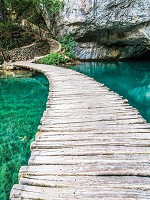 Флизелиновые 3D фотообои с природой в интерьере 184x254 см Вода Ландшафт Пешеходный Мост Скалы (1215V4A)+клей - вид 1 миниатюра