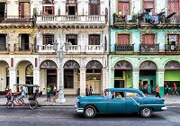 Флизелиновые фотообои город 254x184 см 3D Улица в Гаване (12630V4)+клей - вид 1 миниатюра