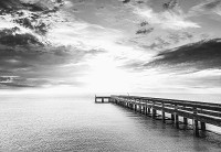 Флізелінові фотошпалери Природа Пейзаж Міст 312x219 см 3D Чорно-біле небо над пірсом (12641VEXXL)+клей - вид 1 мініатюра