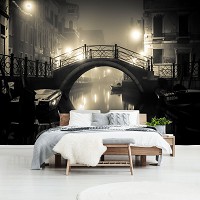 Красивые флизелиновые черно-белые фотообои города 416x254 см Канал в Венеции ночью (12992VEXXXL) +клей