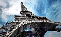 Дизайн маленькой гостиной с флизелиновыми 3Д фотообоями город 416x254 см Эйфелева башня в Париже (144VEXXXL)+клей