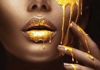 Флізелінові фотошпалери з дівчатами 416x254 см 3D Золота фарба на жіноче обличчя (14583VEXXXL)+клей - вид 1 мініатюра