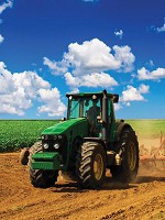 Флизелиновые 3д фотообои природа 184x254 см Зеленый трактор на поле (1909V4A) +клей - вид 1 миниатюра